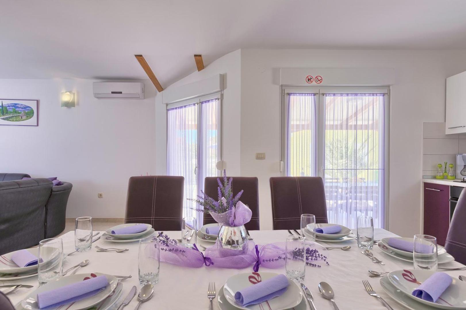 Holiday House Valnessa เมดูลิน ภายนอก รูปภาพ