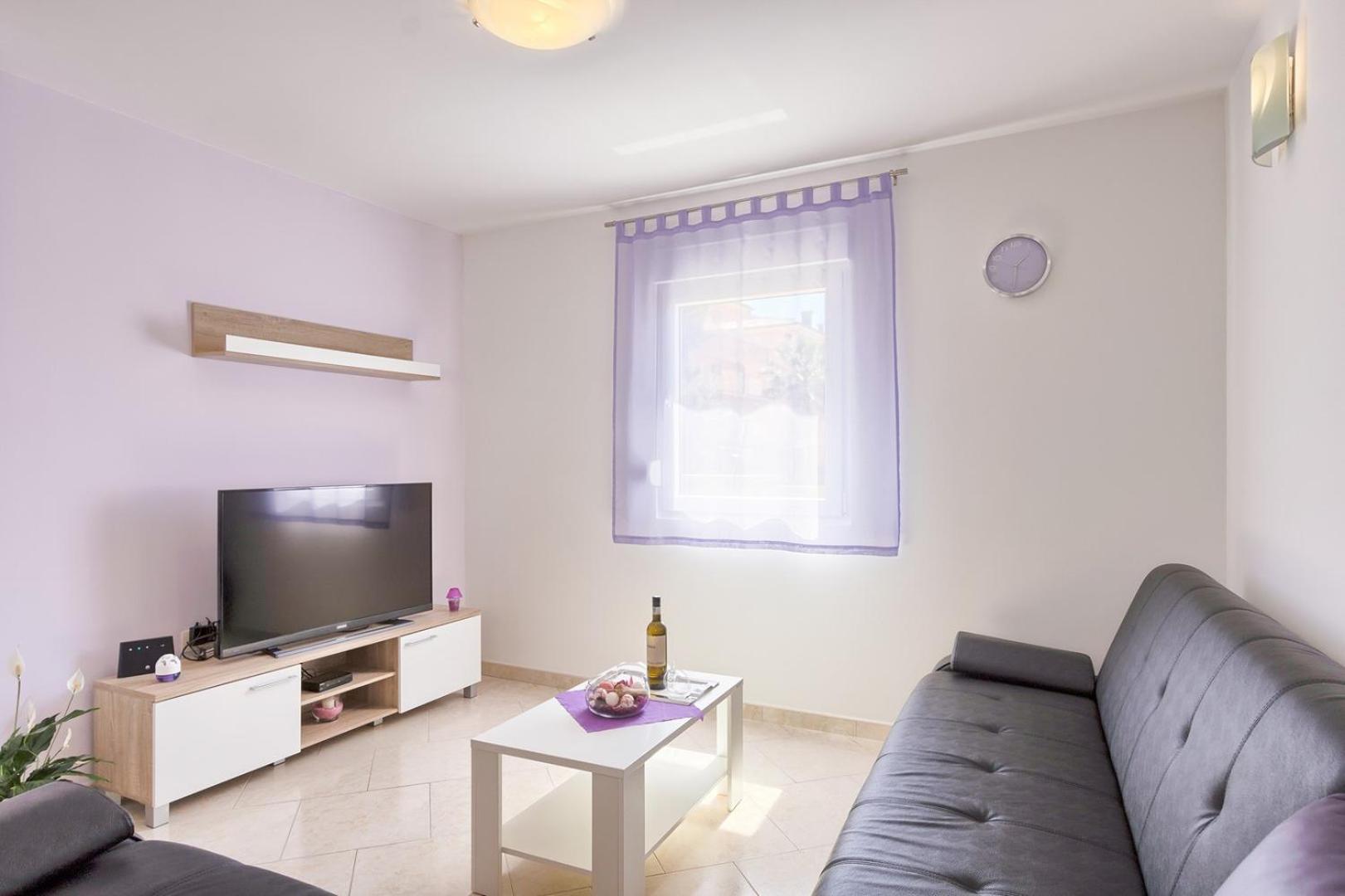 Holiday House Valnessa เมดูลิน ภายนอก รูปภาพ