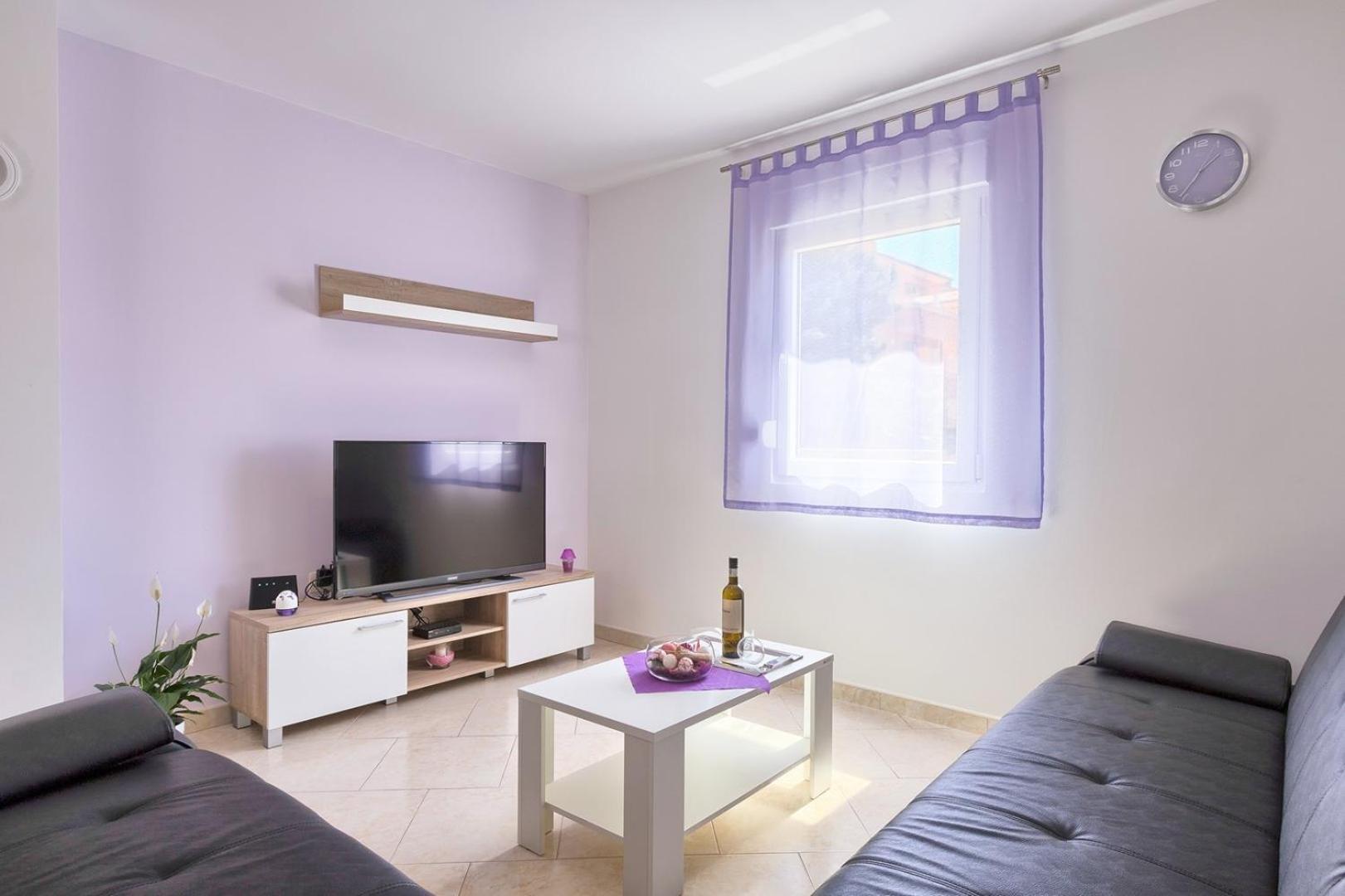 Holiday House Valnessa เมดูลิน ภายนอก รูปภาพ